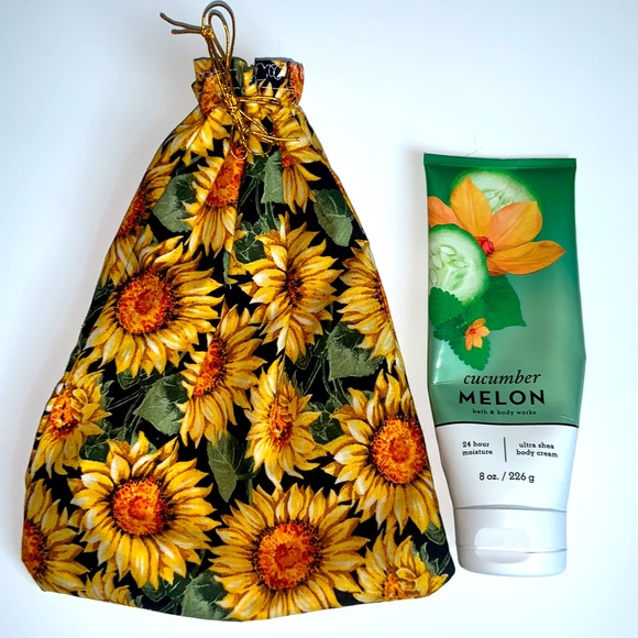 HAND CRAFTED Colorful Sunflower Fabric Two Reusable Lined Gift Bags Drawstring - Picture 4 of 5